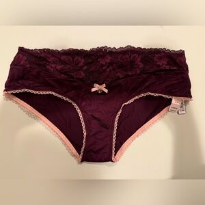 NWT Victoria’s Secret panties Sz Small